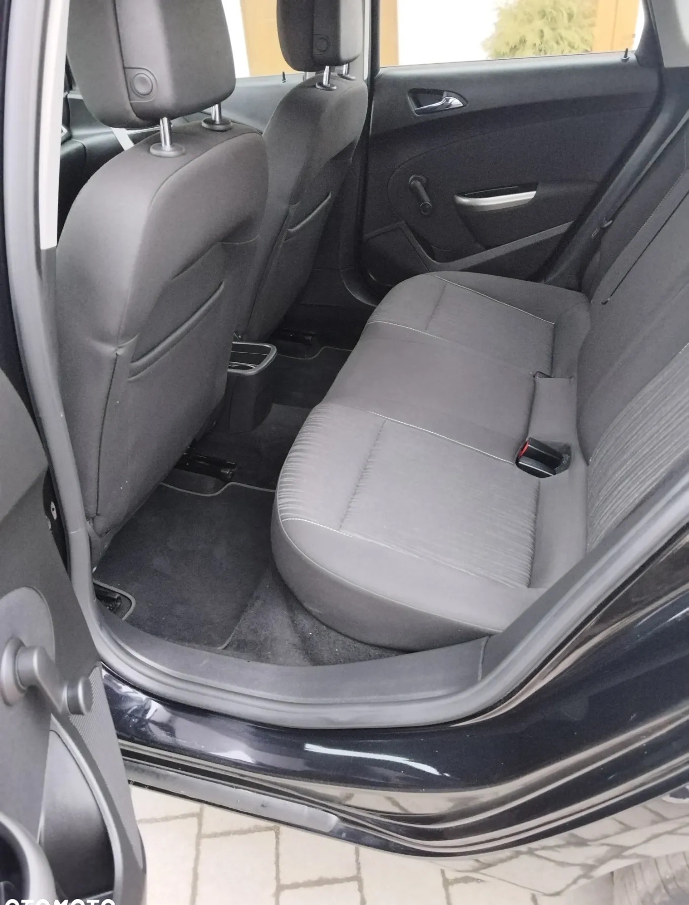 Opel Astra cena 23900 przebieg: 151000, rok produkcji 2010 z Praszka małe 436